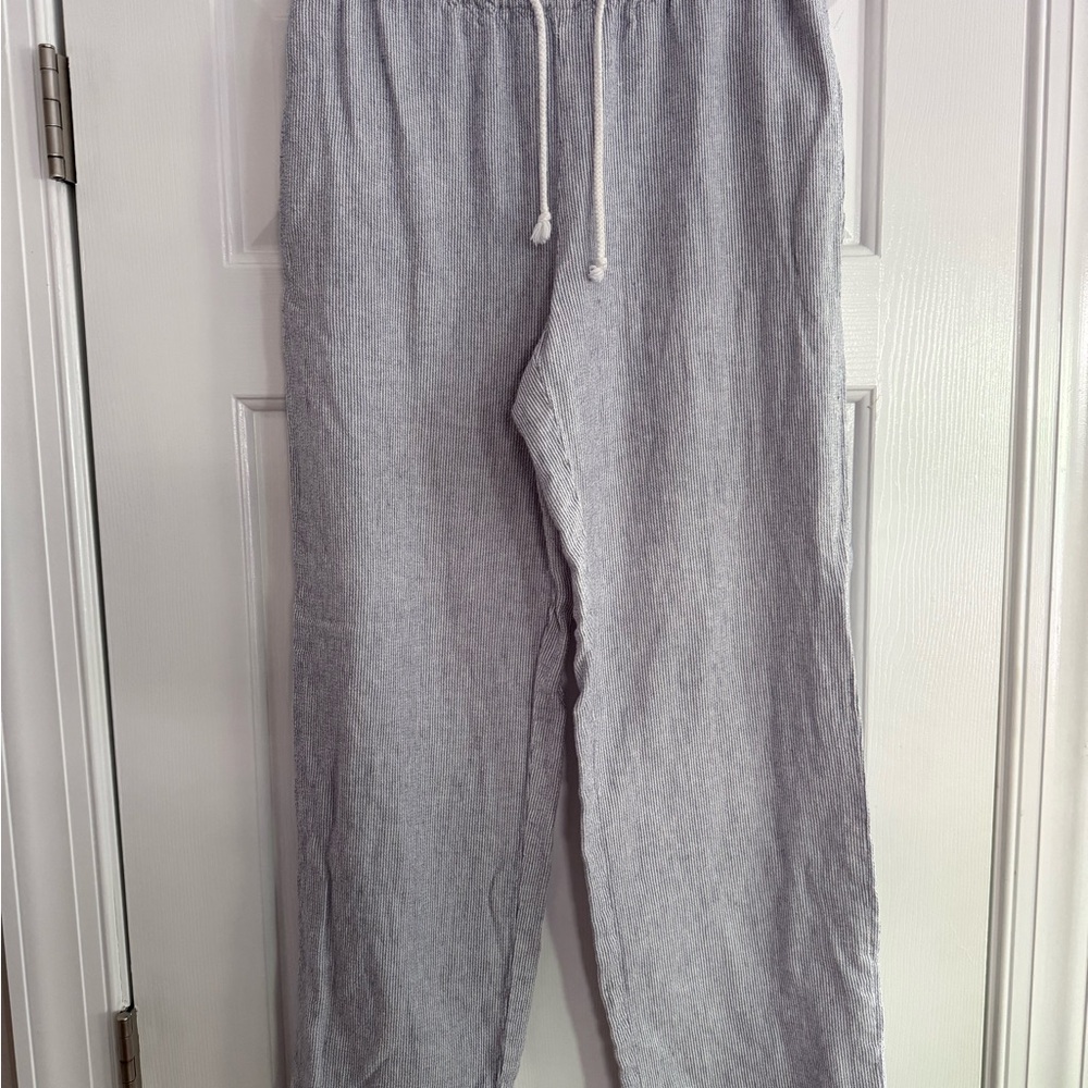Aeropostale Blue and White Stripped Women’s Linen Pants Small